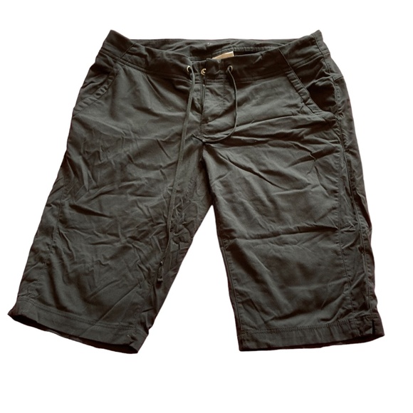 Columbia Women's Anytime Outdoor Long Shorts in Black - Picture 1 of 6